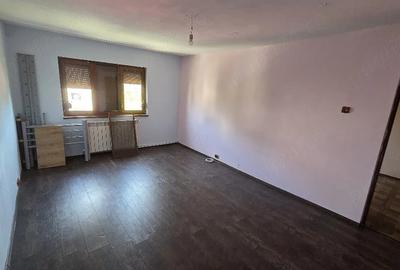 Apartament cu 2 camere decomandat în Micro 20 - 4