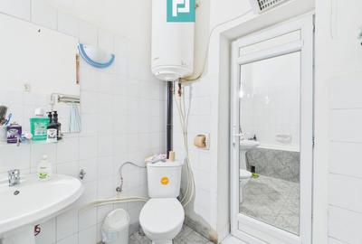 Două case, curte mare, lângă Castelul Corvinilor - 12