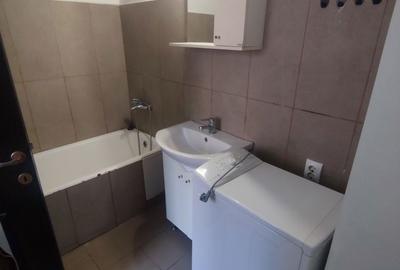 Garsonieră decomandată în Central - 9