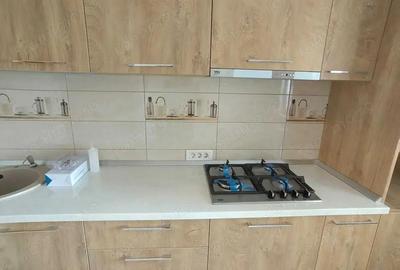 Apartament 3 camere vanzare zona Sebastian etaj 5 partial mobilat