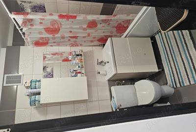 Proprietar, vand apartament cu 3 camere - 2