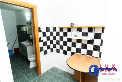 Spațiu comercial, de 57 mp, în Central - 10