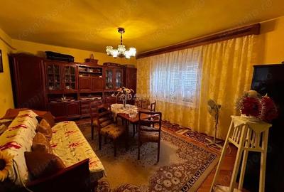 Casă cu Teren 600 Mp în Central - 3