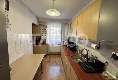 Apartament de vanzare  3 camere etaj 1 cu pivnita zona Valea Aurie - 13