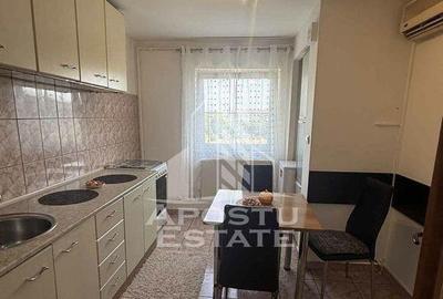 Apartament cu 2 camere decomandat în Lipovei