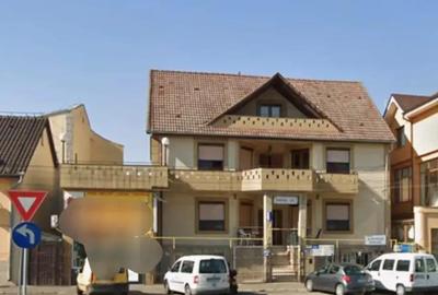 Casă cu 6 camere în Central - 2