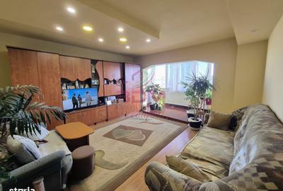 Apartament cu 2 camere decomandat în Micro 1 - 5