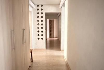 Apartament cu 5 camere decomandat în George Enescu - 9