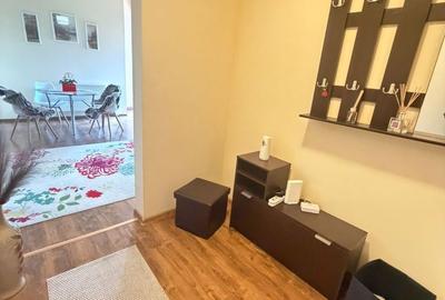 Apartament cu 3 camere decomandat în Micro 17 - 1