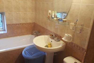 Casă cu 5 camere cu Teren 995 Mp în Central - 6