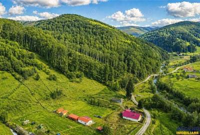 Teren de 5425 mp, în Județean - 9