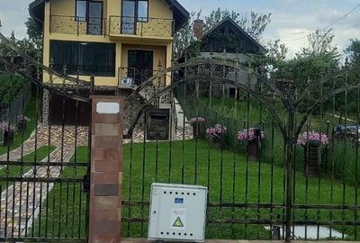 Casă cu 3 camere în Noapteș - 2