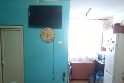 Garsonieră decomandată în Eroii Revoluției - 1