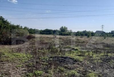 Teren de 2410 mp, în Răzvad - 1