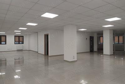 Spațiu comercial, de 200 mp, în Central - 1