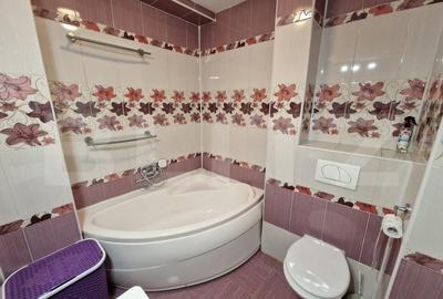 Apartament cu 2 camere, decomandat, zona centrala - 10