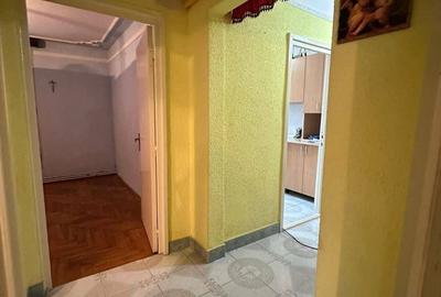 Apartament cu 3 camere decomandat în Central - 1