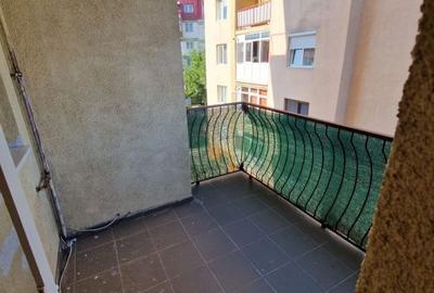Apartament cu 3 camere decomandat în Central - 10