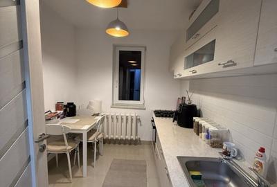 Apartament cu 2 camere semidecomandat, mobilat în Tomis I - 6