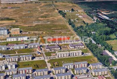 Teren de 2000 mp, în Tractorul