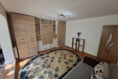 Girocului-Judetean 3 camere decomandat centrala gaz - 24