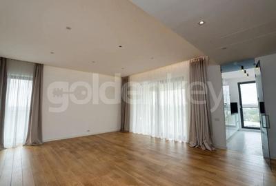 Apartament cu 4 camere semidecomandat, mobilat în Herăstrău