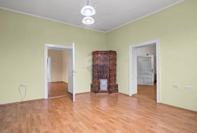 Casa si teren 2173 mp de vanzare in Tipar , la 12km de Chisineu Cris - 5