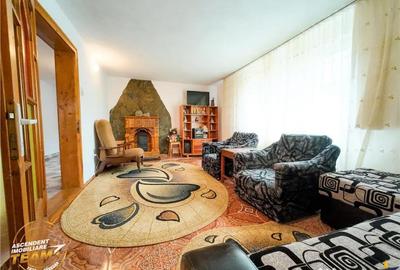 Casă cu 6 camere cu Canalizare în Central - 15