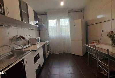 Apartament cu 2 camere semidecomandat în Micro 11 - 14