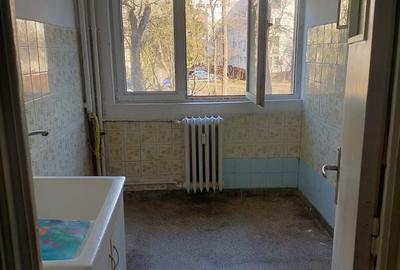 Apartament cu 3 camere semidecomandat în Pajura - 6