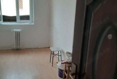 Garsonieră decomandată în Podu Roș - 3