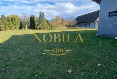 Spațiu comercial, de 2,000 mp, în Est - 16