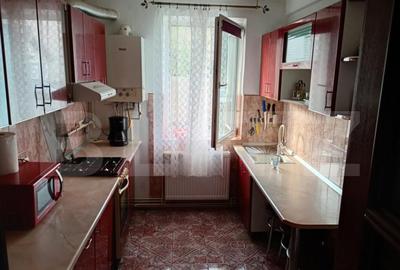 Apartament de vanzare, cu 3 camere, 64 mp, zona Decebal - 3