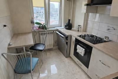 Apartament cu 3 camere decomandat în Decebal - 5