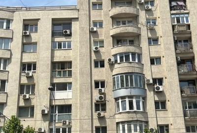 Birou, 270 mp în Calea Victoriei