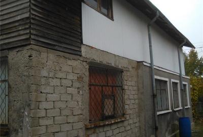 Casă cu 3 camere în Filipeștii de Pădure - 8