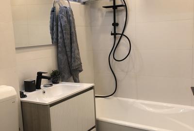 Apartament cu 3 camere decomandat în Drumul Taberei - 2