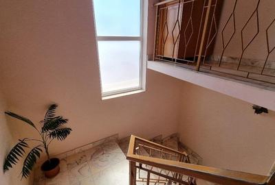 Etajul unei case- Apartament cu garaj si curte proprie - 3