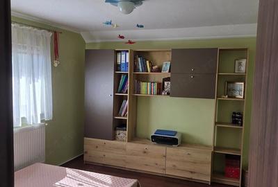 Casă cu Teren 1000 Mp în Central - 2