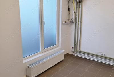 Spațiu comercial, de 170 mp, în Central - 4