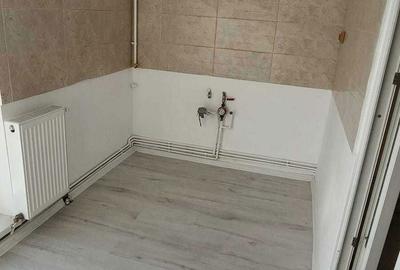 Garsonieră semidecomandată în Tractorul - 3