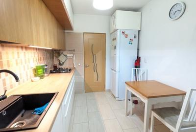 Apartament 3 camere decomandate, etaj 1, cu garaj, zona Mercur, COMISION 0 - 5