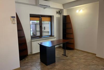 Spatiu birouri, situat ultracentral, centrala gaz, 350 Euro