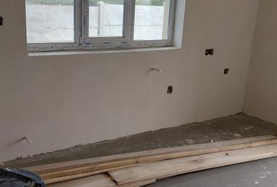Casă cu 4 camere cu Teren 450 Mp în Malu Mare - 4
