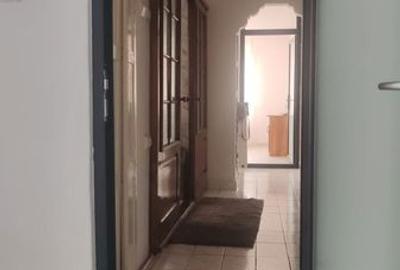 Apartament cu 2 camere decomandat în Mihăești - 3