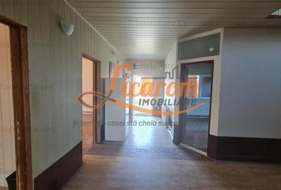 Casă individuală cu 8 camere decomandat cu Canalizare în Cristian - 32