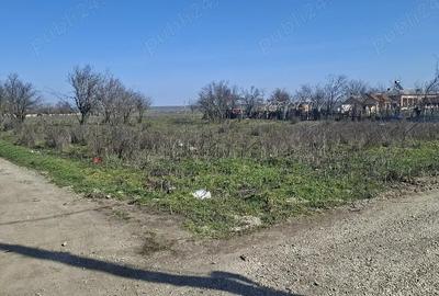 Teren de 1247 mp, în Lița - 2