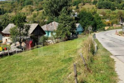 Teren intravilan de vanzare , suprafata 2100mp in zona Rebri - 2
