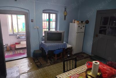 Vand casa cu teren sat Sarbova - 2