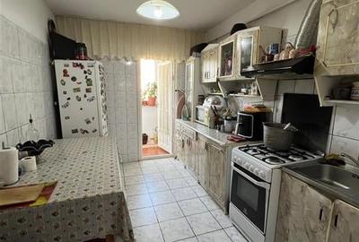 Apartament 3 Camere Decomandat - Gradinari - 5